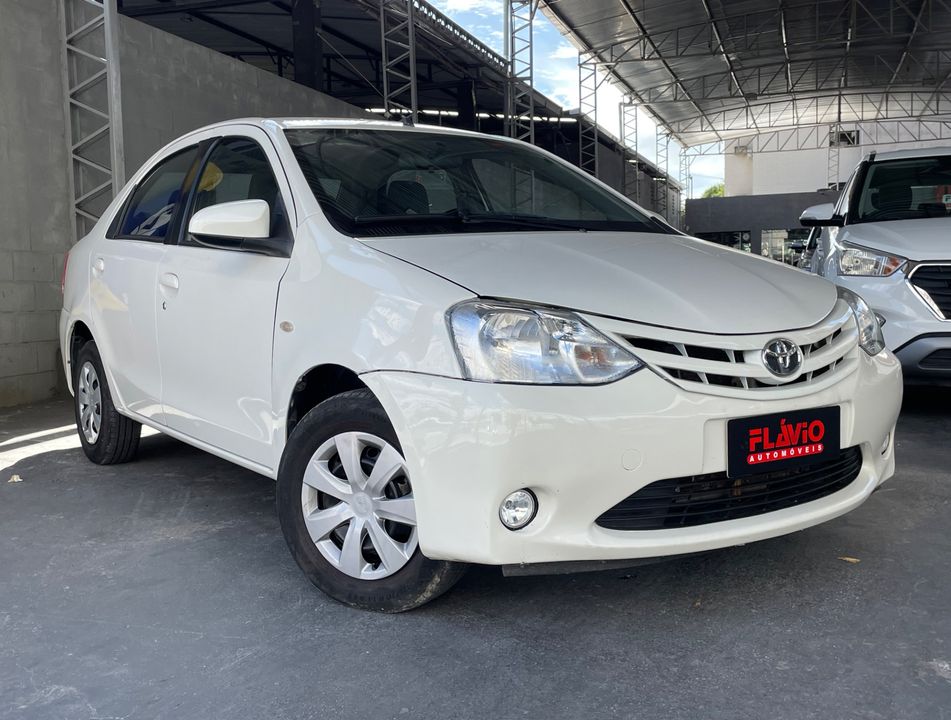 Toyota ETIOS XS Sedan1.5 Flex 16V 4p Mec.