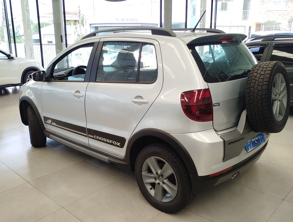 VolksWagen CROSSFOX 1.6 Mi Total Flex 8V 5p