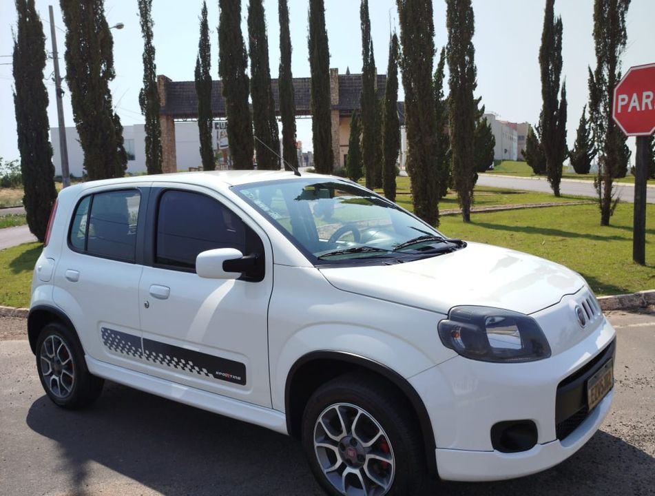 Fiat UNO SPORTING 1.4 EVO Fire Flex 8V 4p