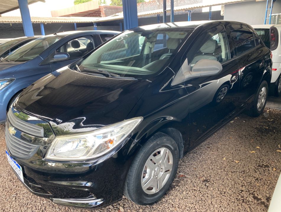 Chevrolet ONIX HATCH LT 1.0 8V FlexPower 5p Mec.