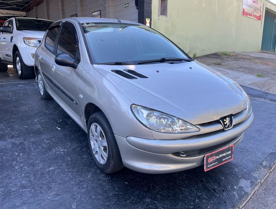 Peugeot 206 Presence 1.4/ 1.4 Flex 8V 5p