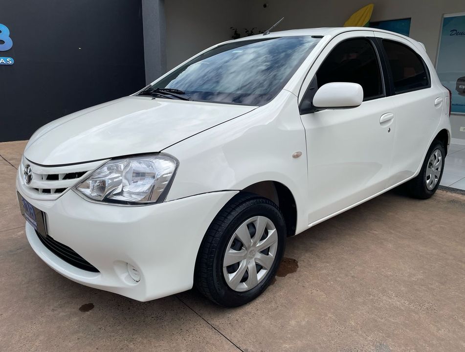 Toyota ETIOS XS  1.3 Flex 16V 5p Mec.