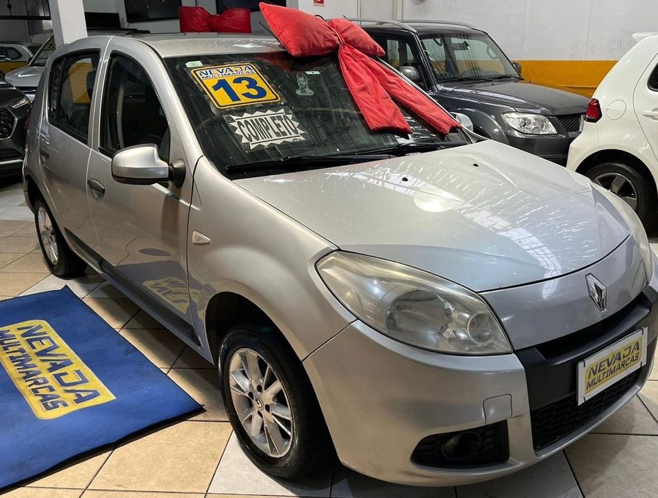 Renault SANDERO Expression Hi-Flex 1.0 16V 5p