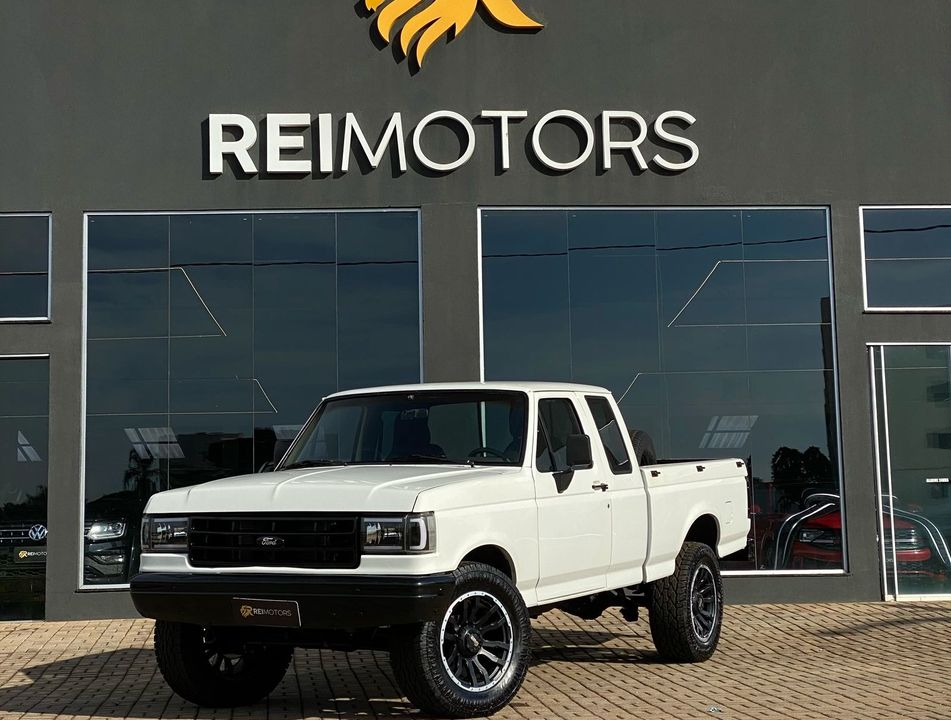 Ford F-1000 Super CE 4.9i / 3.6