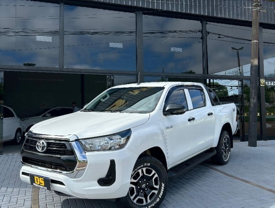 Toyota Hilux CD 4x4 2.8 Diesel Mec.