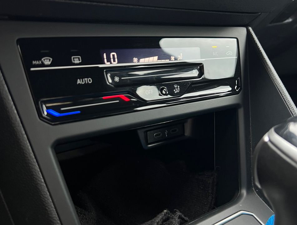 VolksWagen Nivus Highline 1.0 200 TSI Flex Aut.