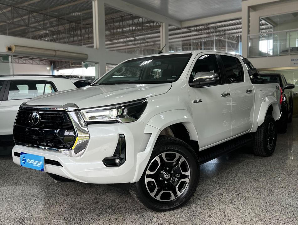 Toyota Hilux CD SRX Plus 4x4 2.8 TDI Die. Aut.
