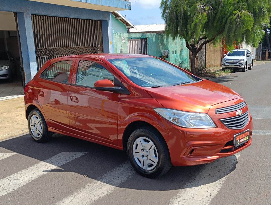 Chevrolet ONIX HATCH LS 1.0 8V FlexPower 5p Mec.