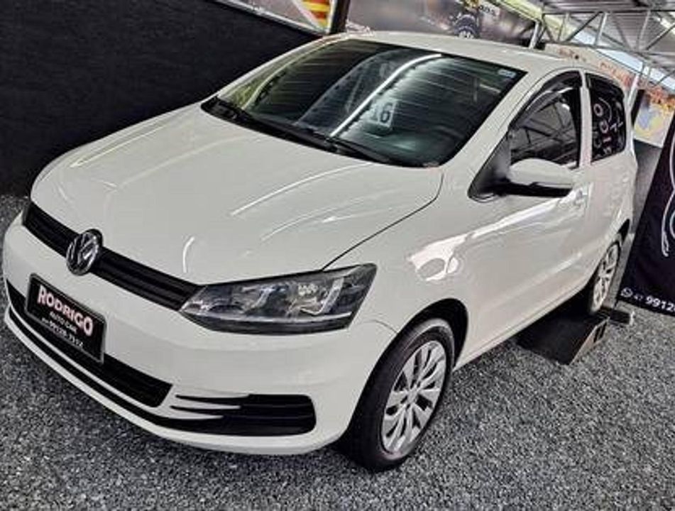 VOLKSWAGEN 1.0 MPI TRENDLINE 12V FLEX 4P MANUAL
