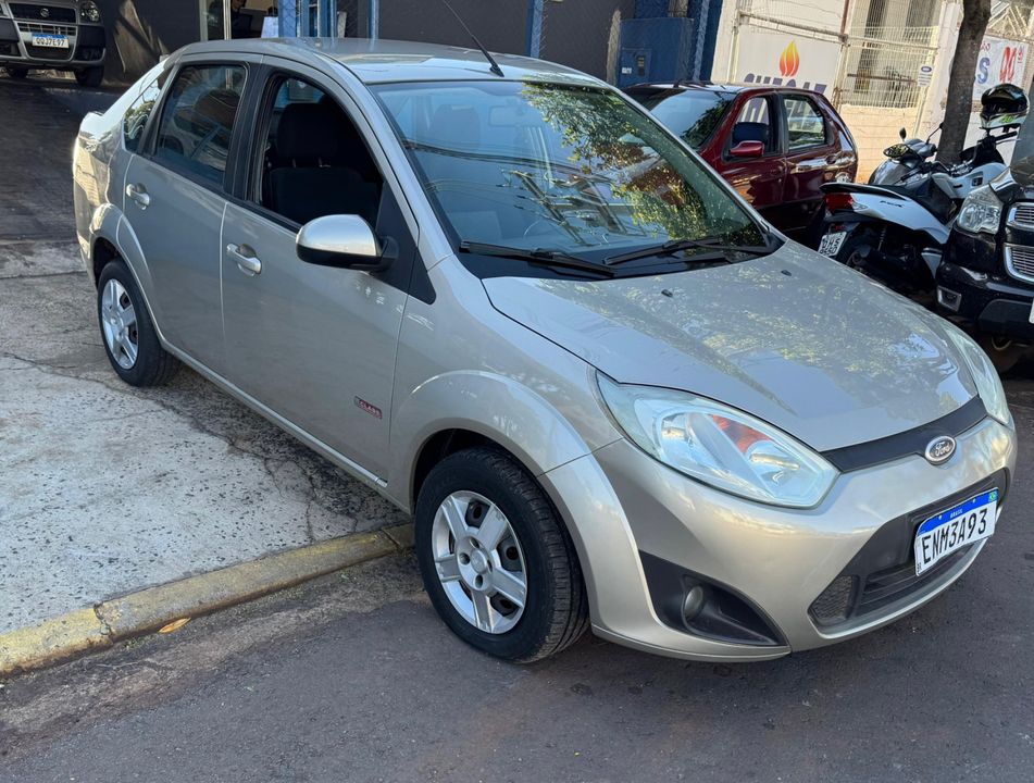Ford Fiesta Sed. 1.6 8V Flex 4p