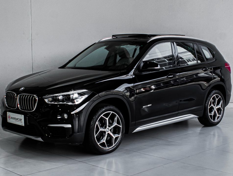 BMW X1 SDRIVE 20i X-Line 2.0 TB Active Flex