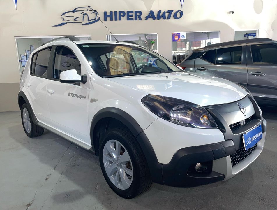 Renault SANDERO STEPWAY Hi-Flex 1.6 16V 5p Aut.