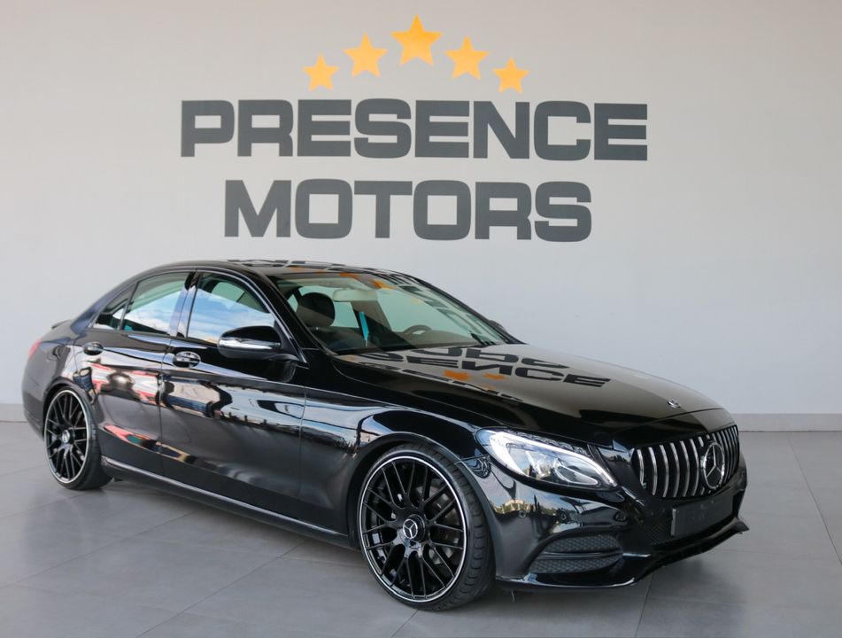 Mercedes C-200 Avantgarde 2.0 TB 16V 184cv Aut.