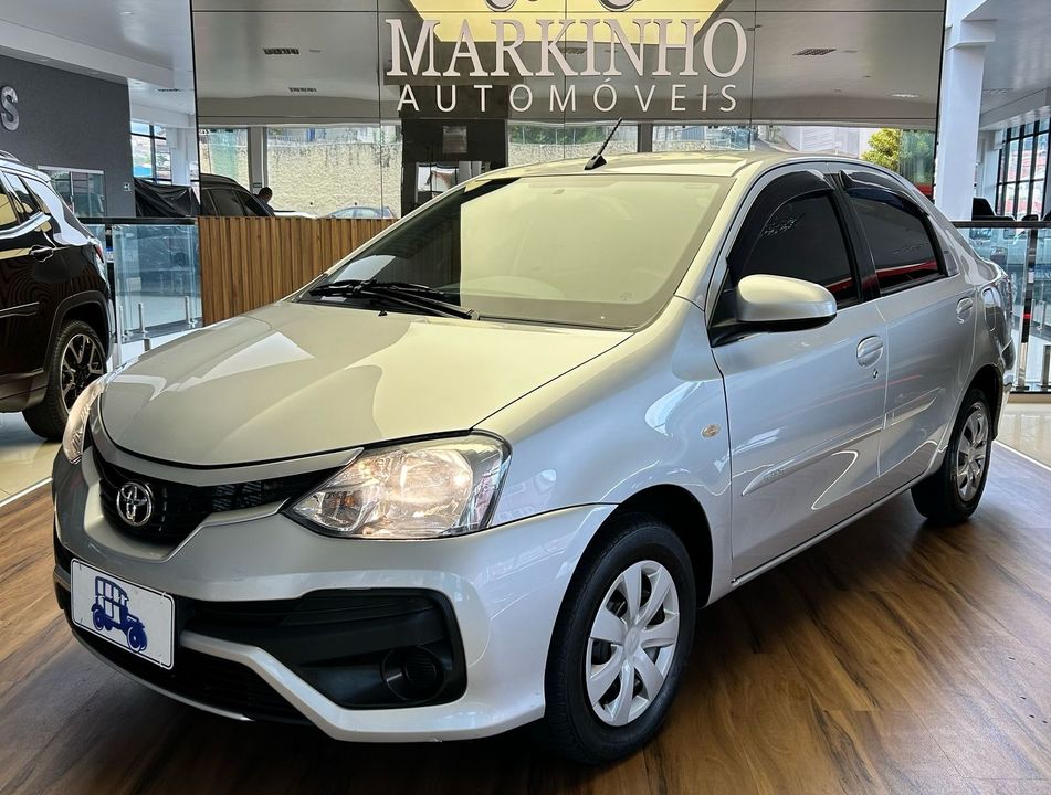 Toyota ETIOS XS Sedan1.5 Flex 16V 4p Mec.