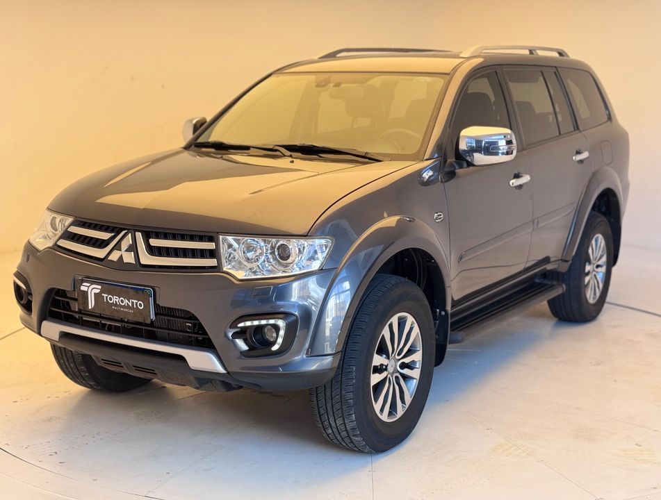 Mitsubishi Pajero HPE 3.2 4x4 T.I. Dies. 5p Aut.