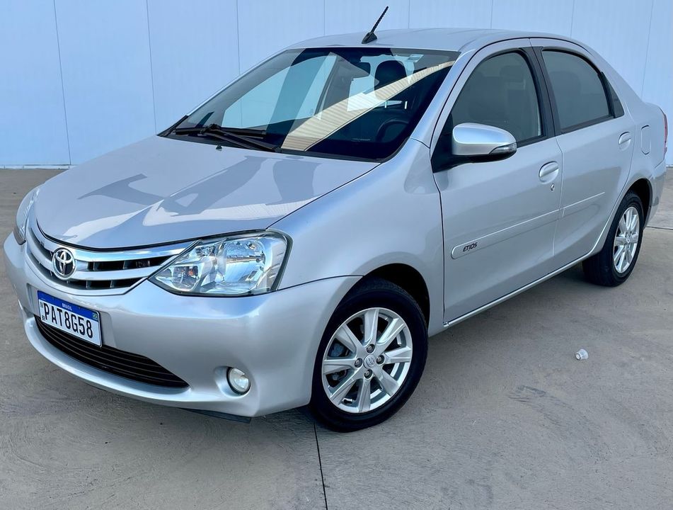 Toyota ETIOS XLS 1.5 Flex 5p Aut.