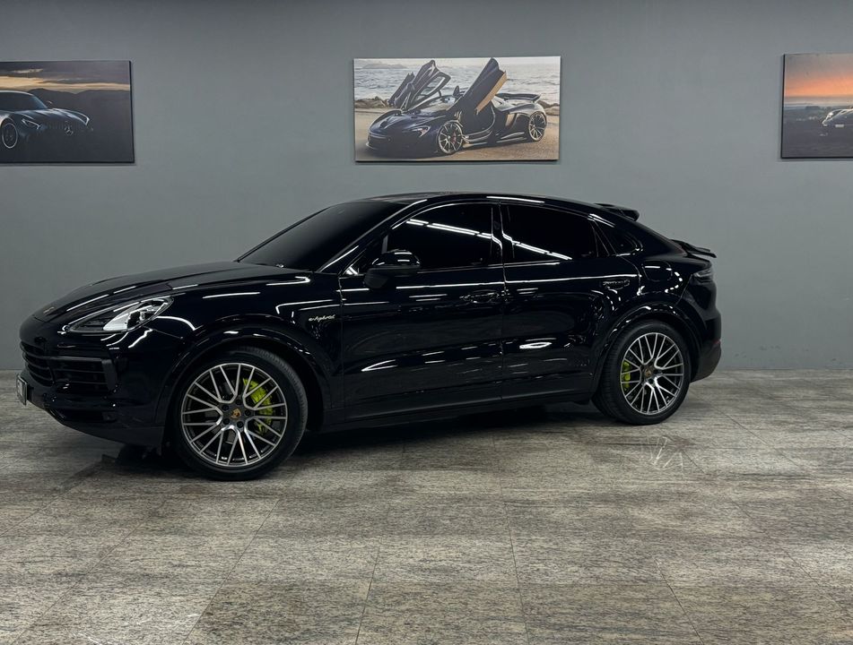 Porsche Cayenne Coupe E-Hybrid 3.0 V6 462cv