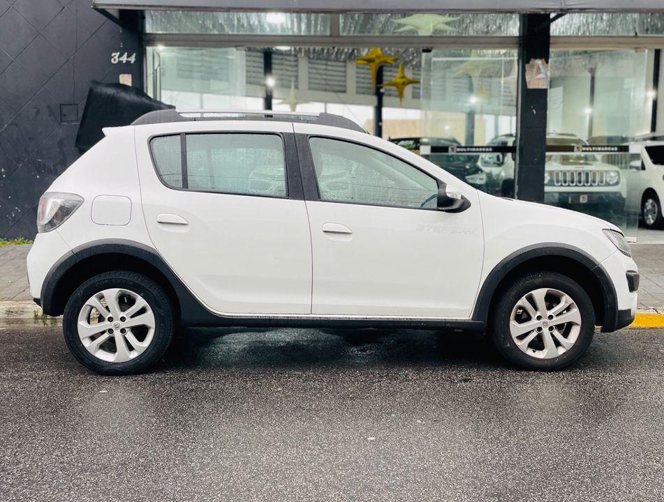 Renault SANDERO STEPWAY Easy R Flex 1.6 16V 5p