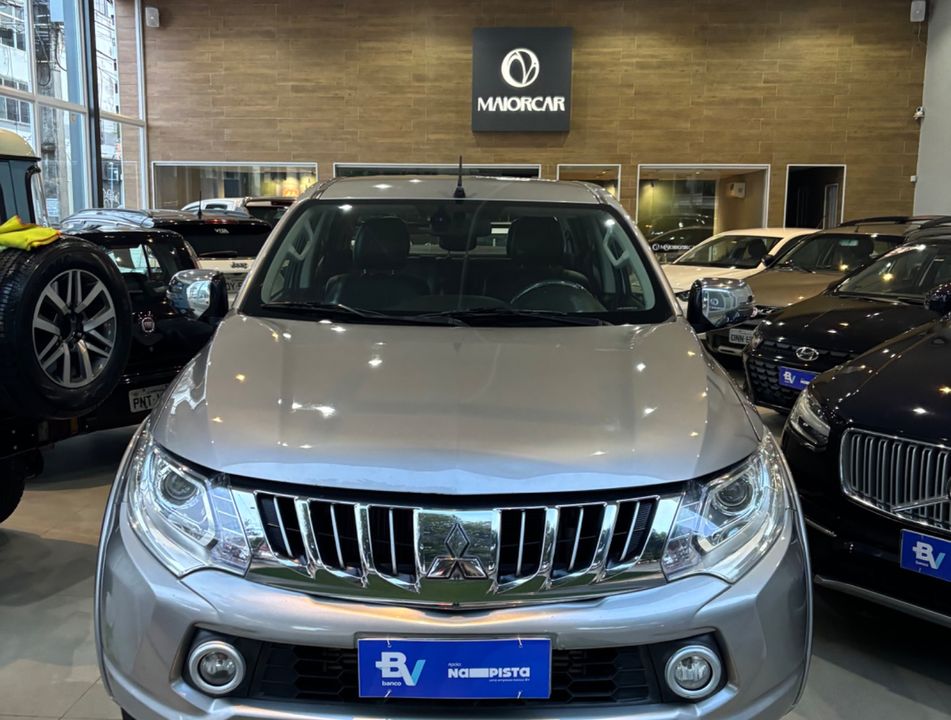 Mitsubishi L200 Triton HPE 3.2 CD TB Int.Diesel Aut