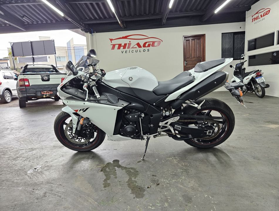 YAMAHA YZF R-1 1000