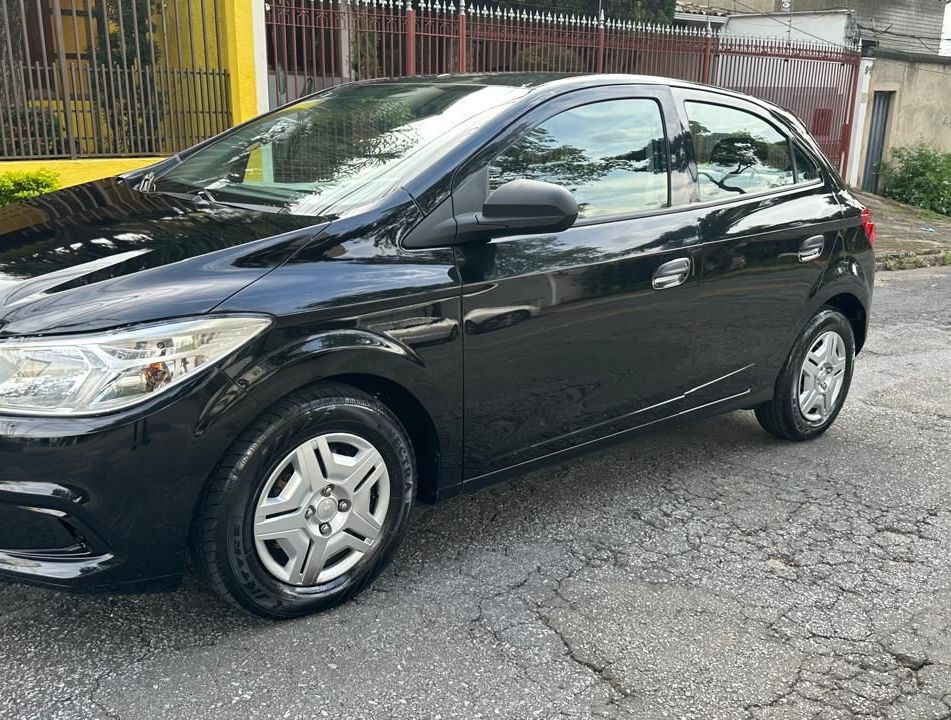 Chevrolet ONIX HATCH Joy 1.0 8V Flex 5p Mec.