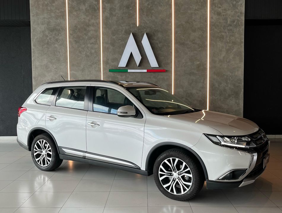 Mitsubishi OUTLANDER 2.2 165cv Diesel Aut.