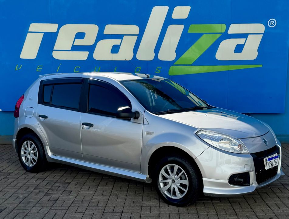 Renault SANDERO Authentique Hi-Flex 1.0 16V 5p