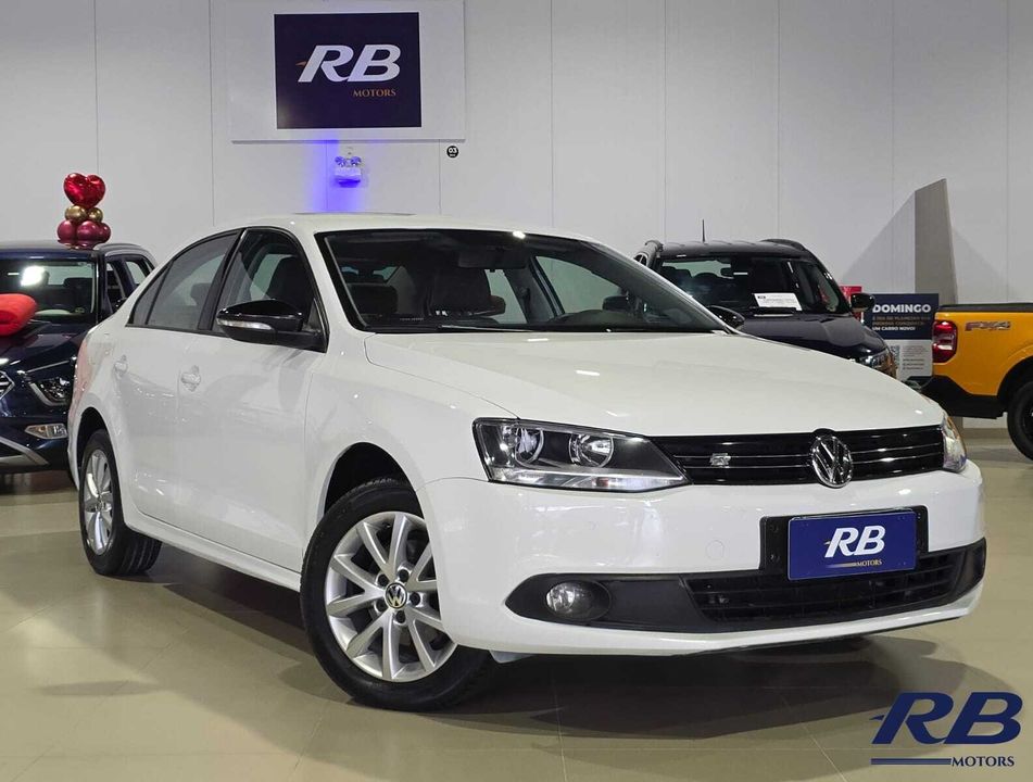 VolksWagen JETTA Comfortline 2.0 T.Flex 8V 4p Tipt.