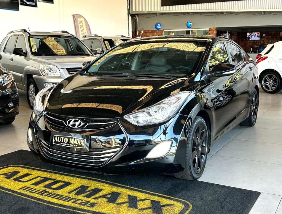 Hyundai Elantra GLS 1.8 16V Aut.