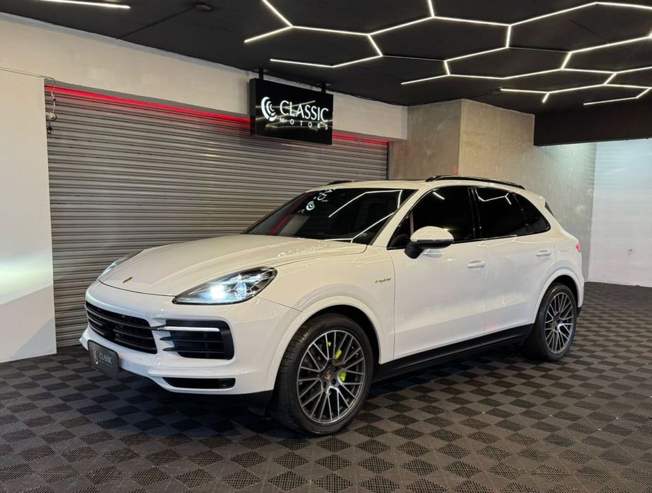 Porsche Cayenne E-Hybrid 3.0 V6 462cv