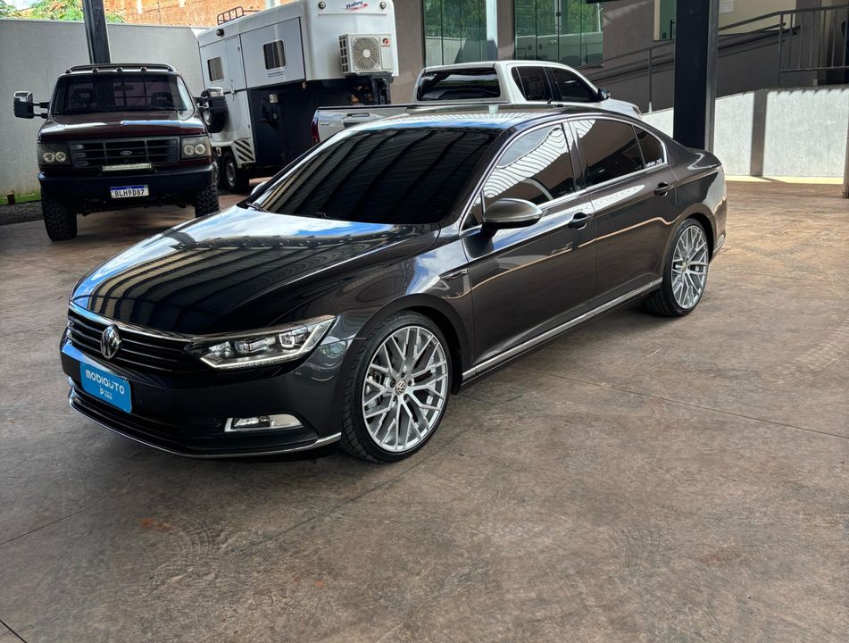 VolksWagen Passat Highline 2.0 TSI 220cv Tip.