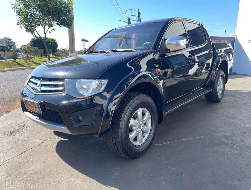 Mitsubishi L200 Triton HLS 2.4 Flex 16V CD Mec.