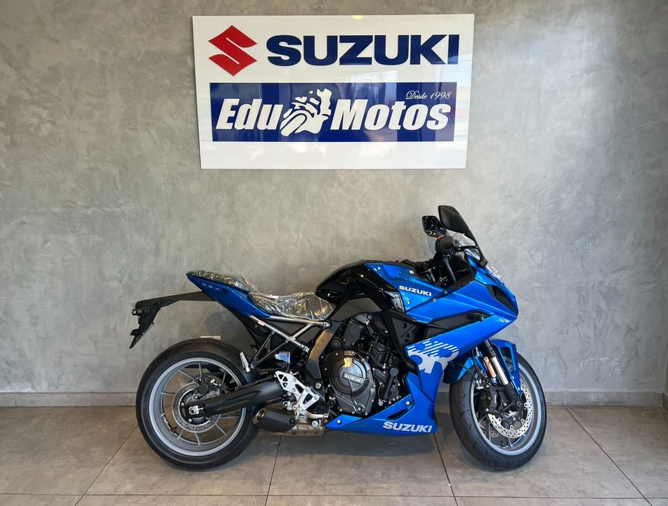 SUZUKI GSX-8R