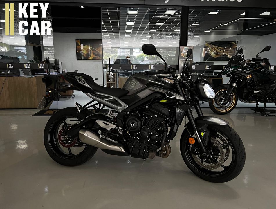 TRIUMPH STREET TRIPLE 765 R