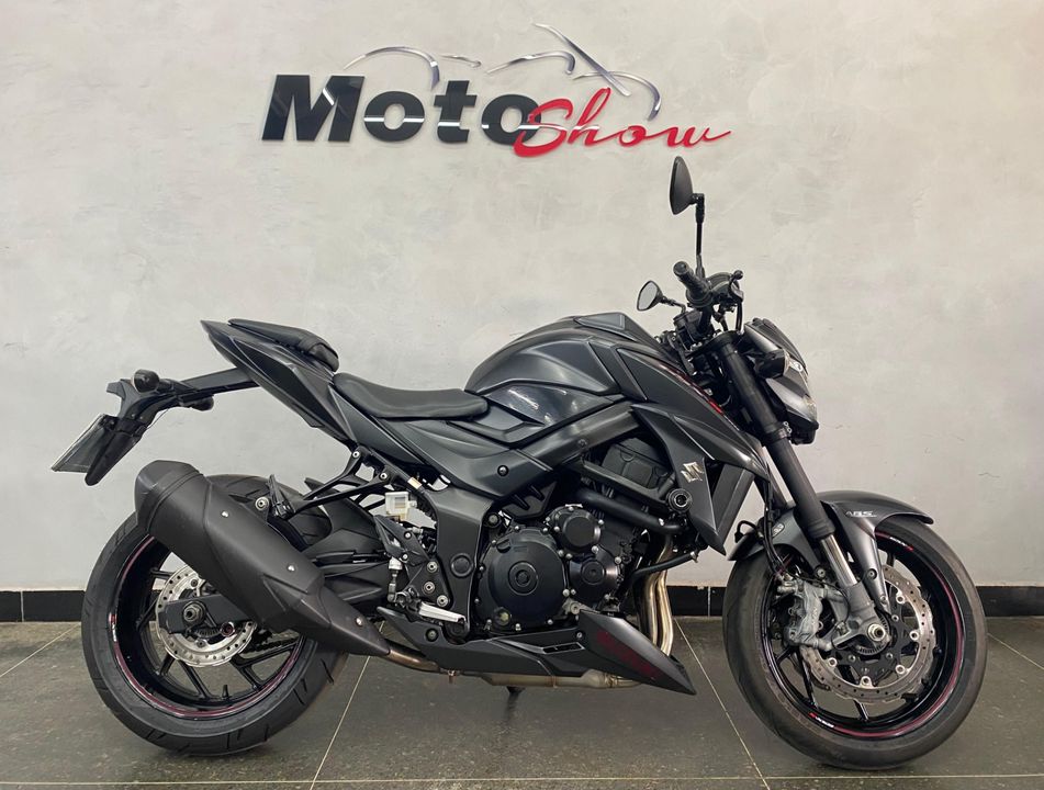 SUZUKI GSX-S 750