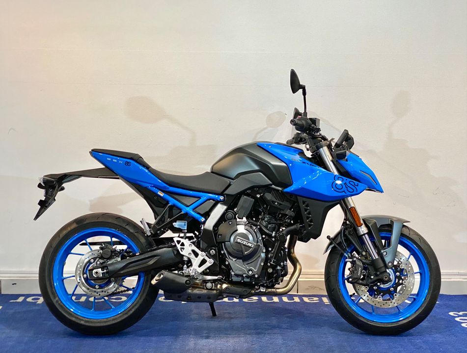 SUZUKI GSX-8S