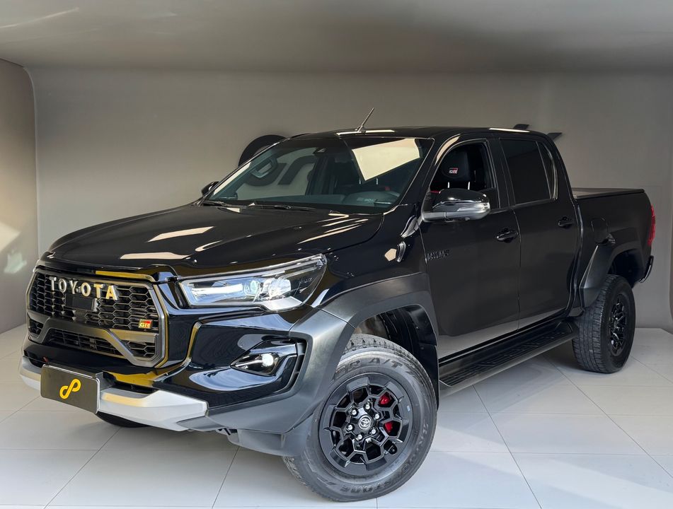Toyota Hilux CD GR-S 4x4 2.8 TDI Dies. Aut.