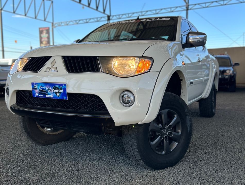Mitsubishi L200 Triton HPE 3.2 CD TB Int.Diesel Aut