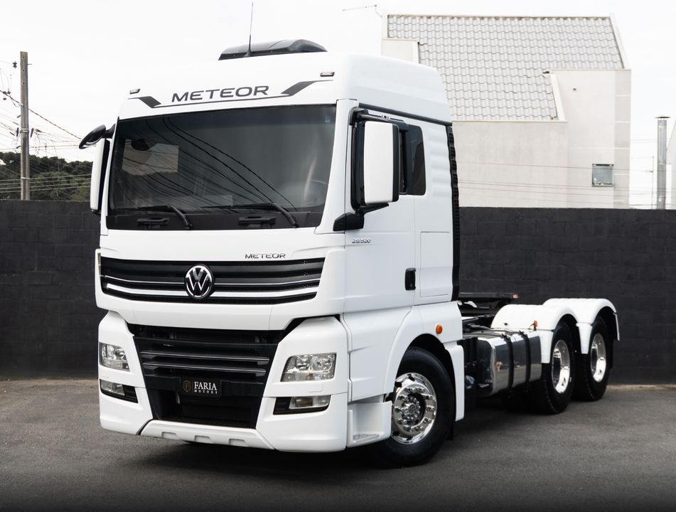 VOLKSWAGEN Meteor 29.520 6x4 2p (diesel)(E5)