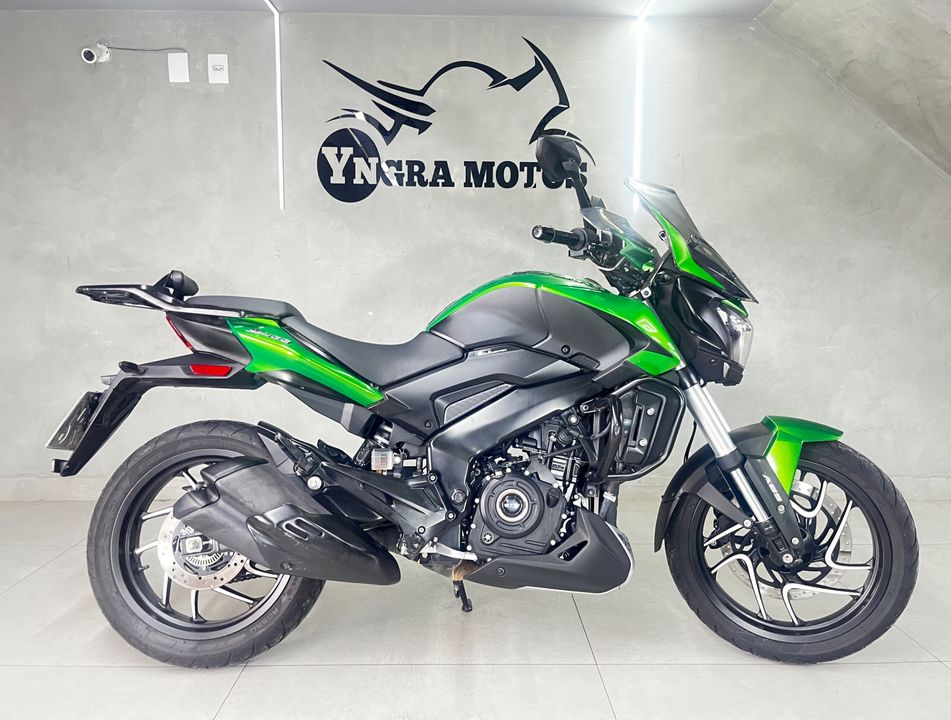 BAJAJ DOMINAR 400 