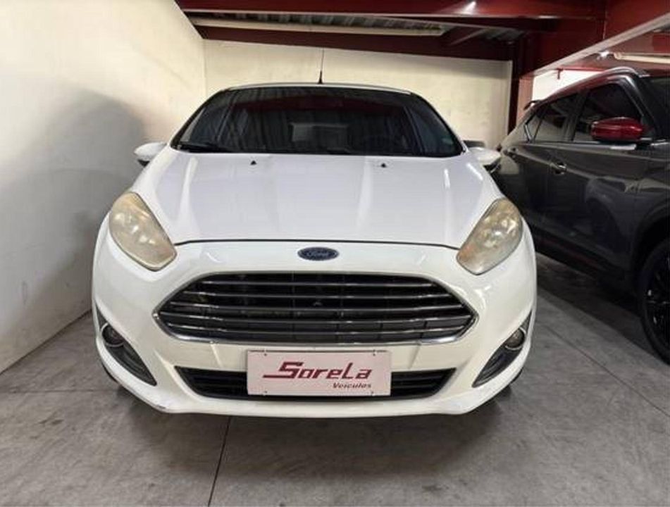 FORD 1.6 TITANIUM HATCH 16V FLEX 4P POWERSHIFT