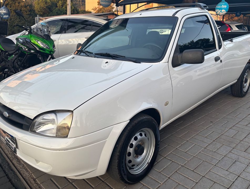 Ford Courier 1.6 L/ 1.6 Flex