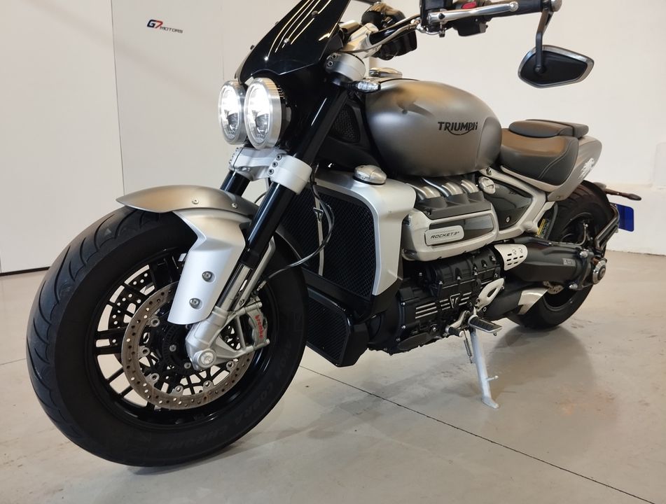 TRIUMPH ROCKET III R 2500cc