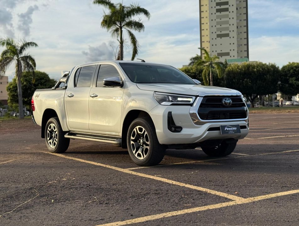 Toyota Hilux CD SRX 4x4 2.8 TDI 16V Diesel Aut.