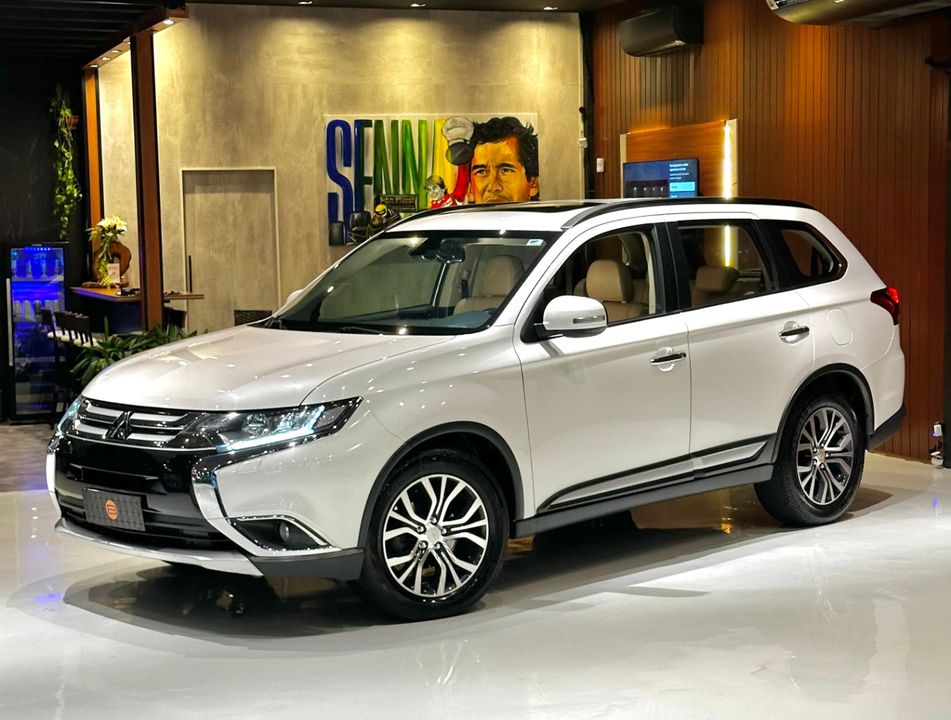 Mitsubishi OUTLANDER 2.2 165cv Diesel Aut.