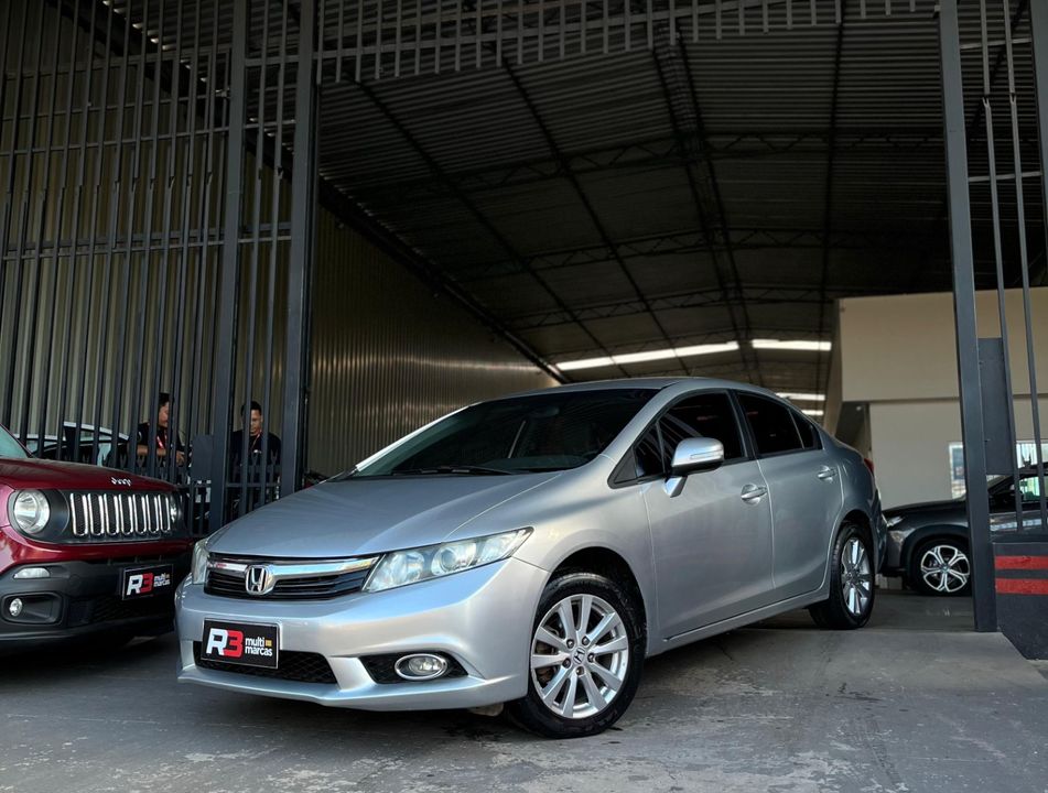 Honda Civic Sedan LXR 2.0 Flexone 16V Aut. 4p