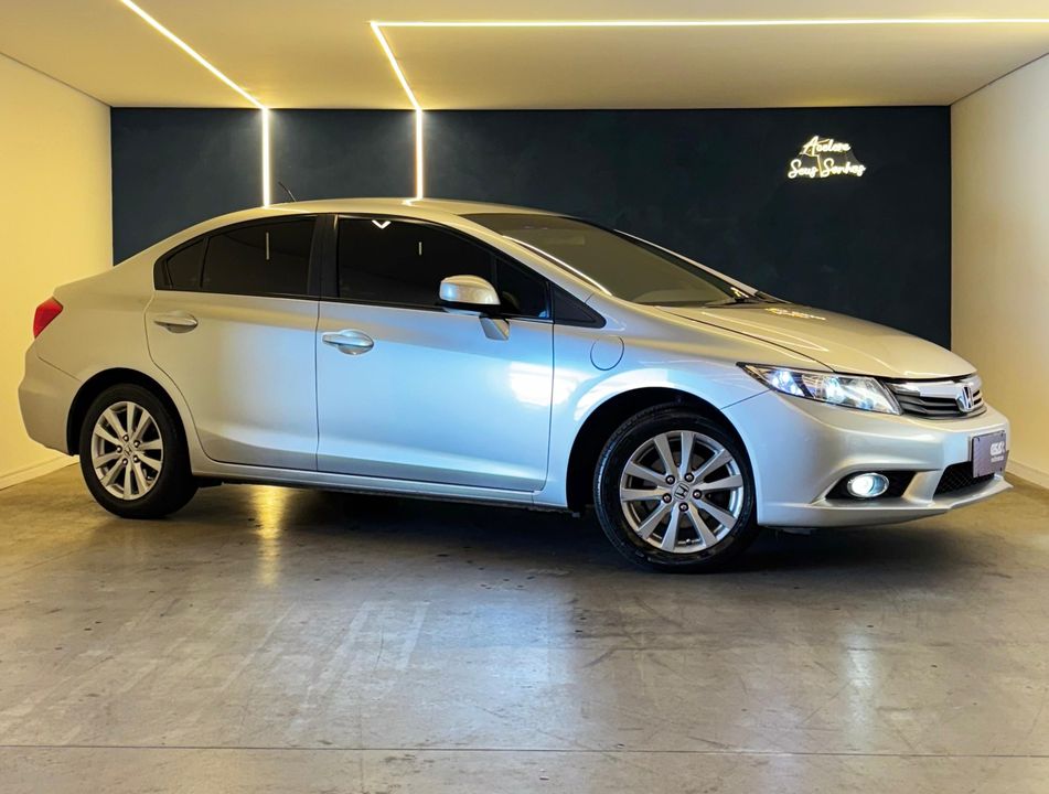 Honda Civic Sedan LXS 1.8/1.8 Flex 16V Aut. 4p