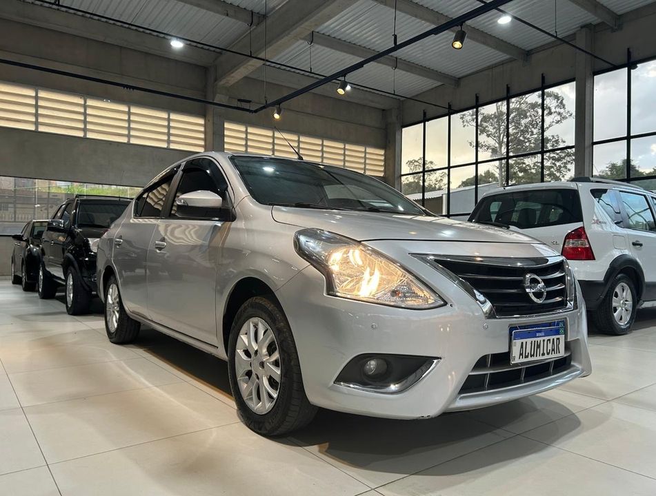 Nissan VERSA SV 1.6 16V FlexStart 4p Aut.