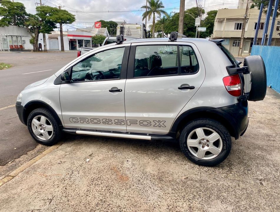 VolksWagen CROSSFOX 1.6 Mi Total Flex 8V 5p