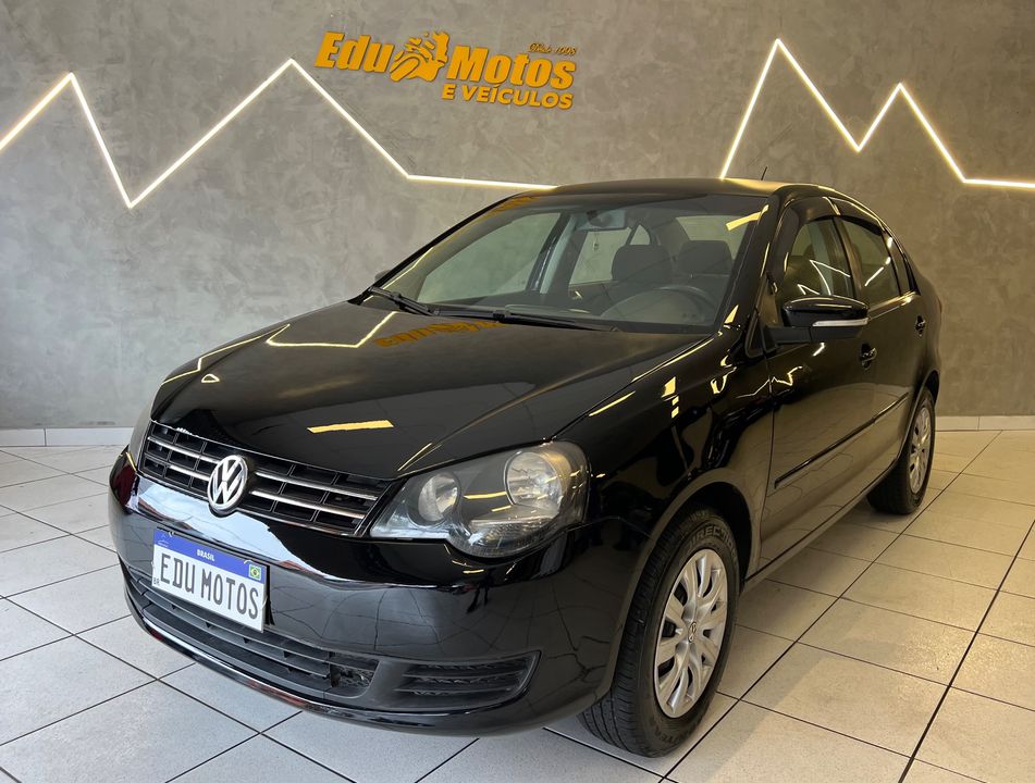 VolksWagen Polo Sedan 1.6 Mi Total Flex 8V 4p